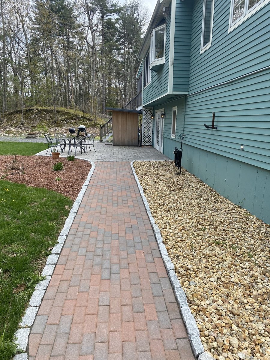 Paver walkway with professional edging in Central Massachusetts