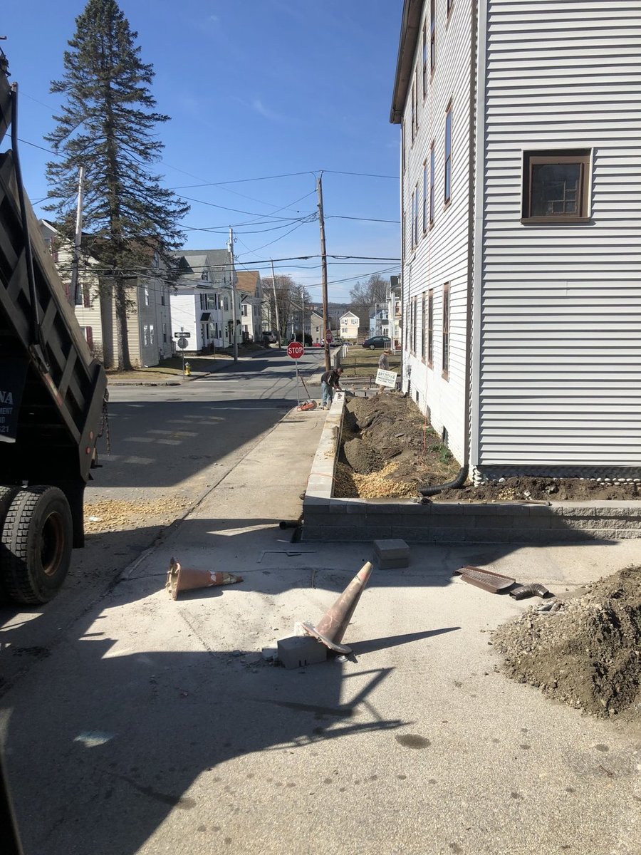Retaining wall and landscape edging in Central Massachusetts